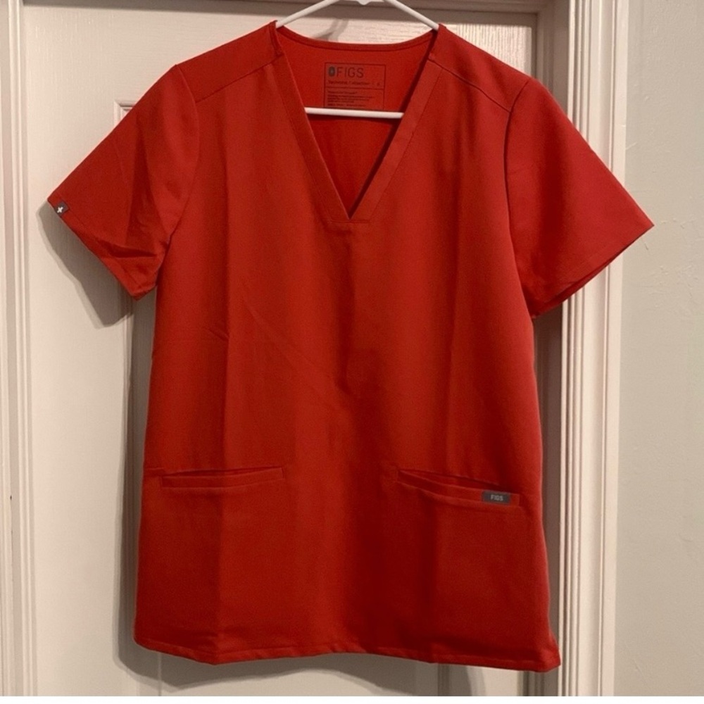 Figs Clay Technical Scrub Top